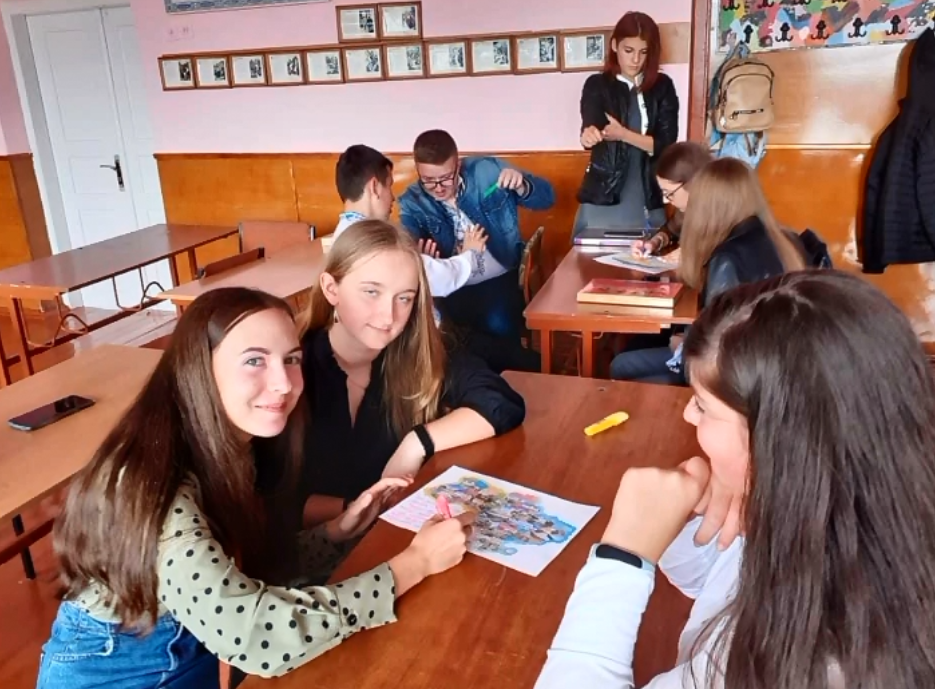Урок української літератури у 10 класі (студентка Любінська Марія)